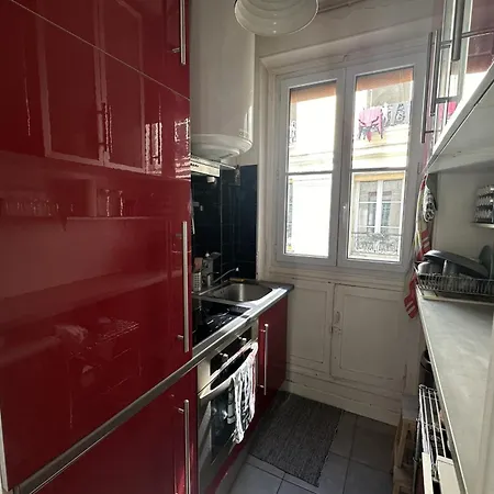 Well-located 40 M Cocoon Paris